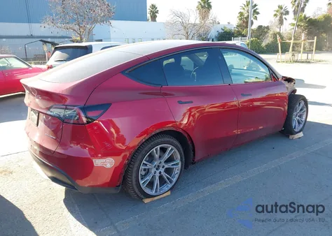 2024 Tesla Model Y Long Range Dual Motor All-Wheel Drive from USA, damaged, VIN 7SAYGDEE4RF066207